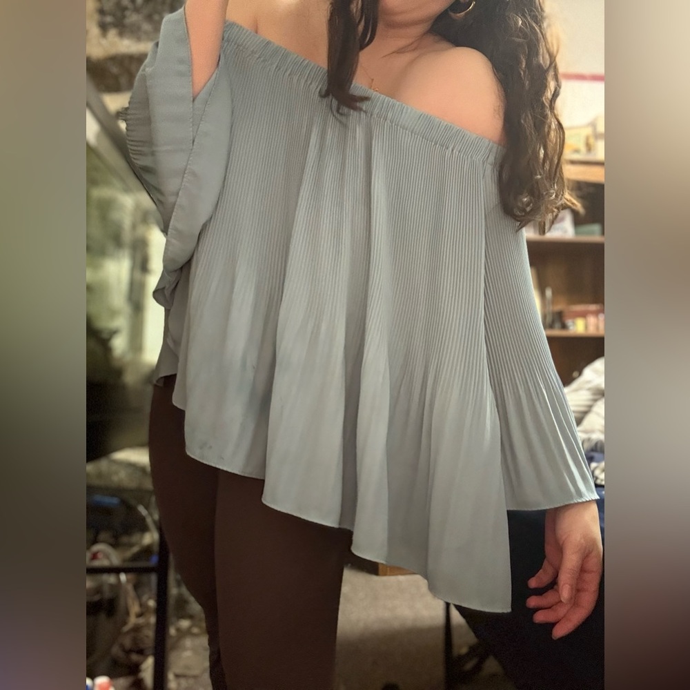 Vince Camuto Bardot Swing top 😍